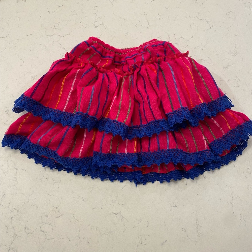 Little girl embroidered shirt and skirt with built-in bloomers - Picture 5 of 7